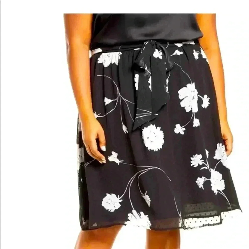 Gibson black floral skirt. NWT